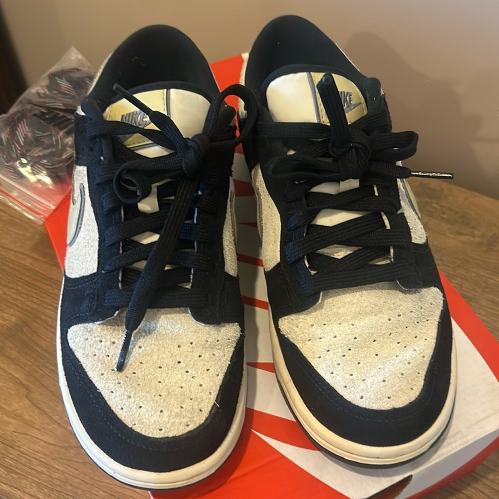 Nike Dunk Low LX Black Suede Team Gold Wmns size 8 men size 6.5 DV3054-001
